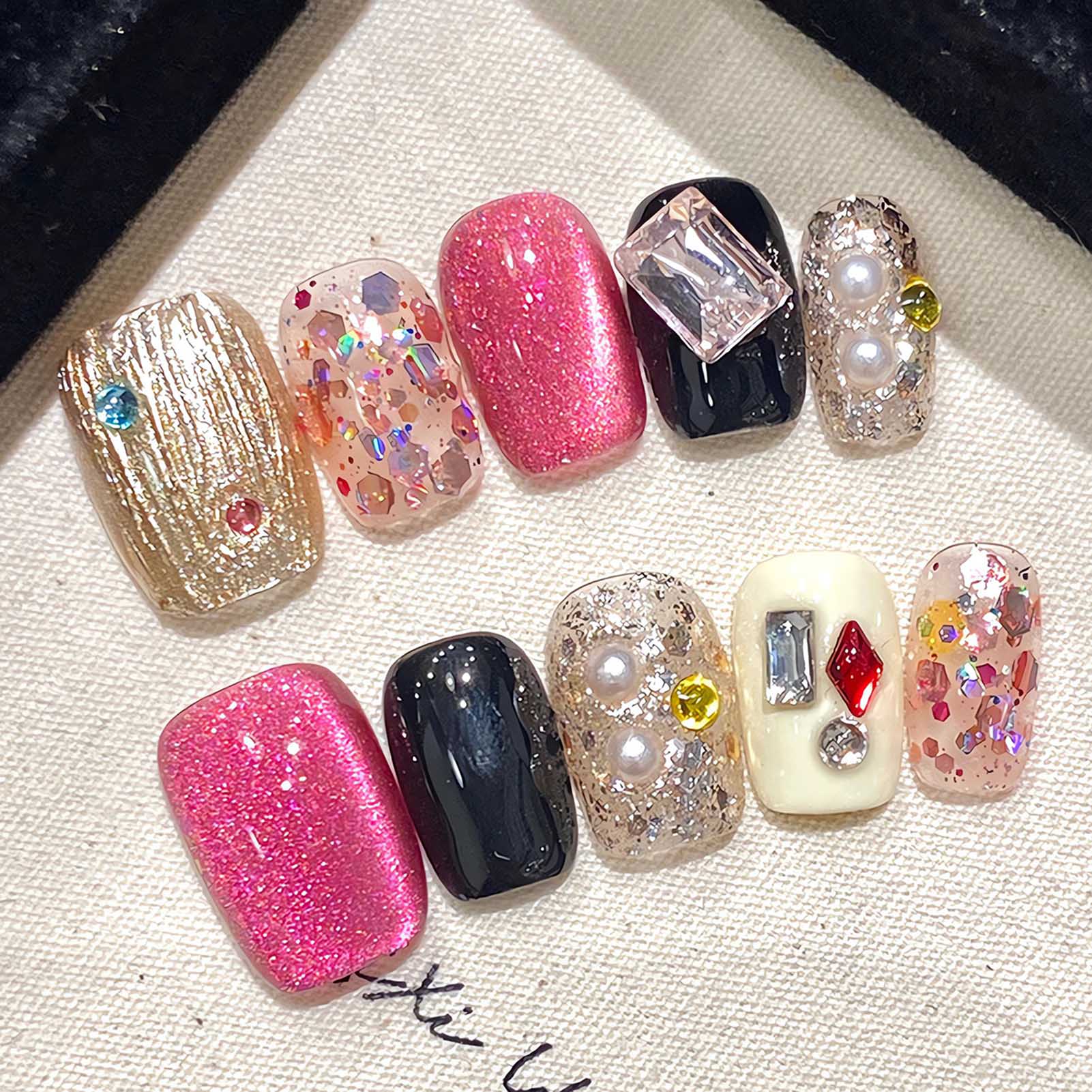 Stampa fatta a mano sulle ungh - Resin Art Glitter recensione e prezzo