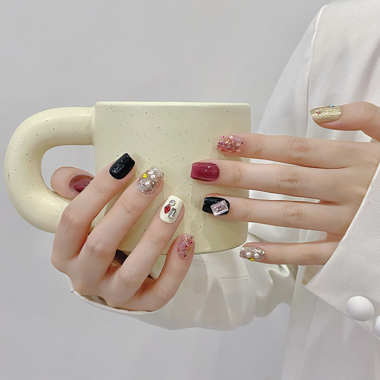 Stampa fatta a mano sulle ungh - Resin Art Glitter recensione e prezzo